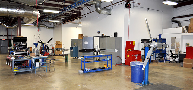 Yingling-Aviation-october-2015-EXPANDS-PROPELLER-SHOP-OPERATIONS-image2