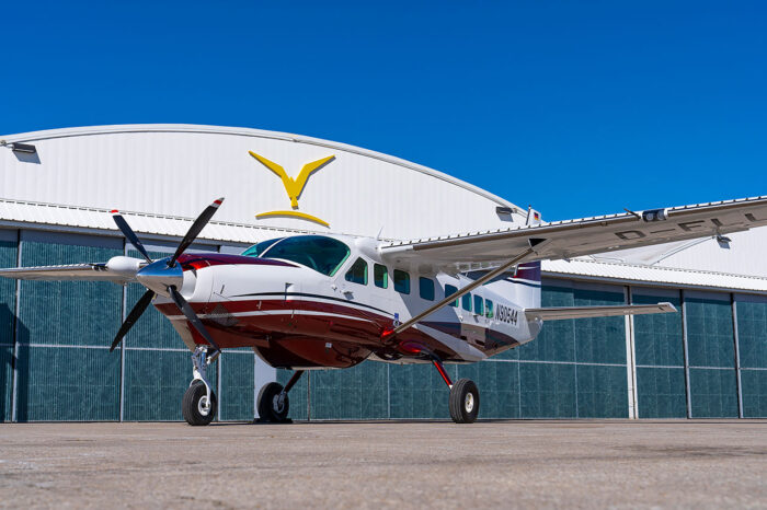 Cessna Caravan strip and paint