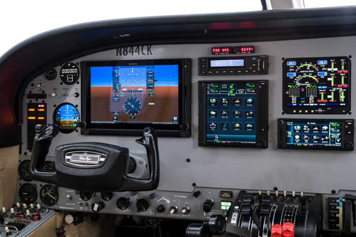 Avionic panel upgrade Cessna 421c